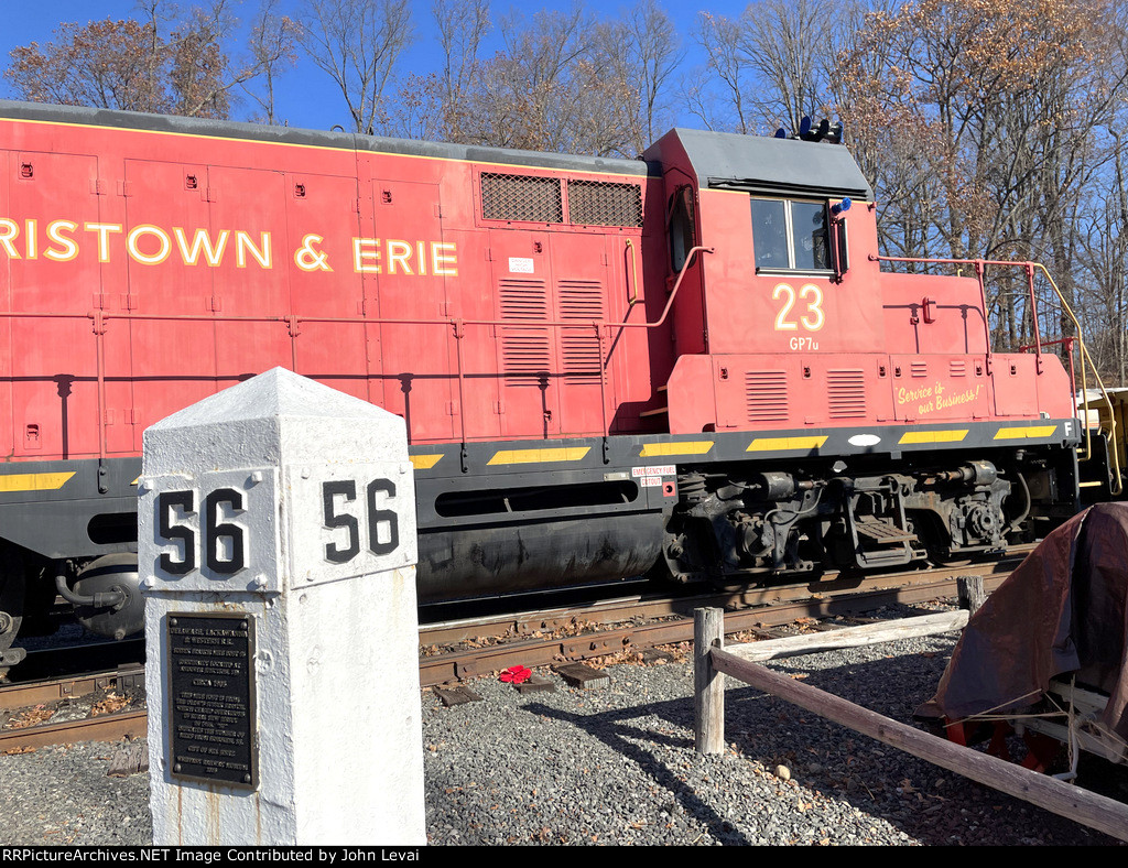 Morristown & Erie Power on the Whippany RR Museum Polar Express Train 